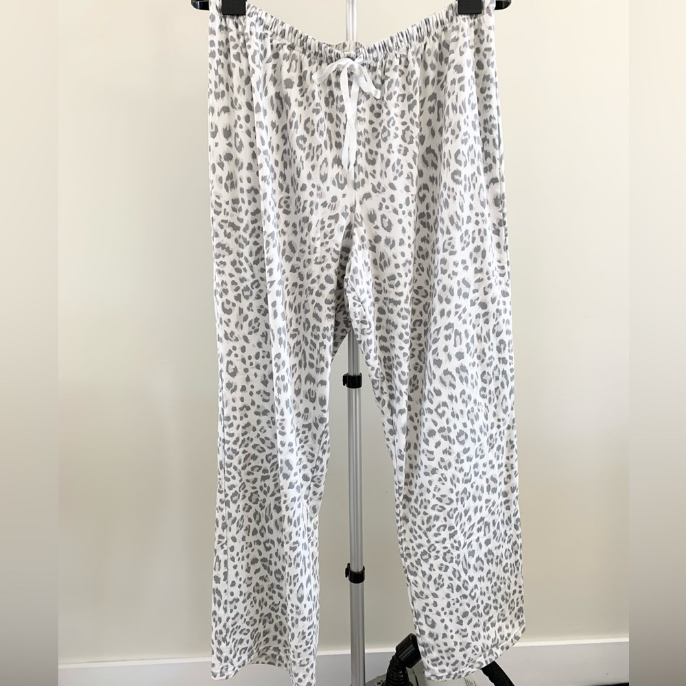 Croft and Barrow Leopard Print Pajama Bottoms